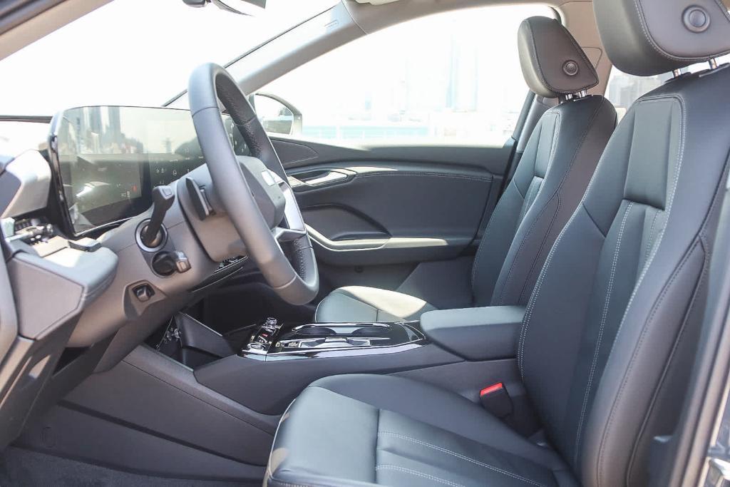 new 2025 Audi Q6 e-tron car, priced at $62,565
