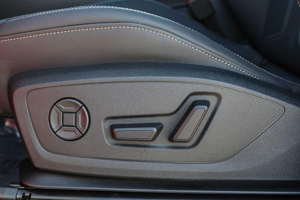 new 2025 Audi Q3 car, priced at $44,660