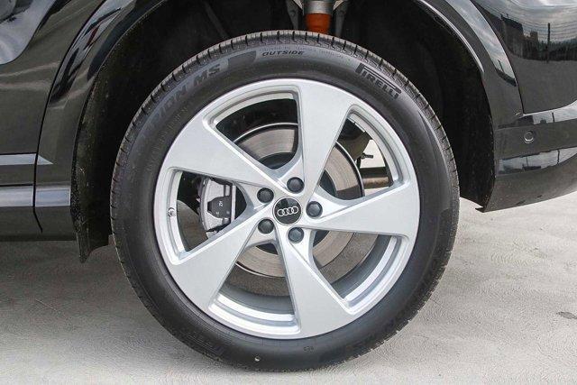 new 2025 Audi Q5 car, priced at $60,290