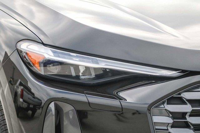 new 2025 Audi Q5 car, priced at $60,290