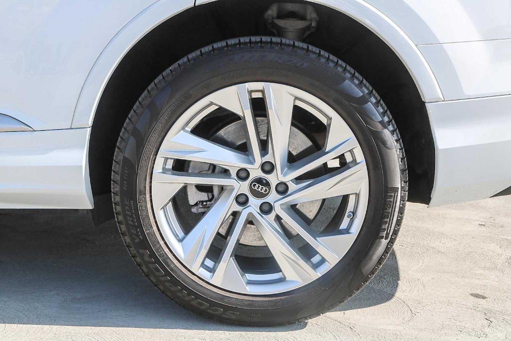 used 2022 Audi Q7 car, priced at $40,992
