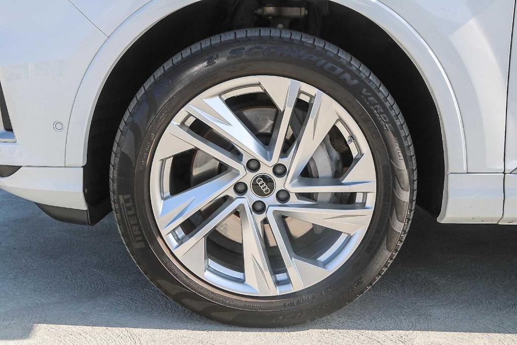 used 2022 Audi Q7 car, priced at $40,992