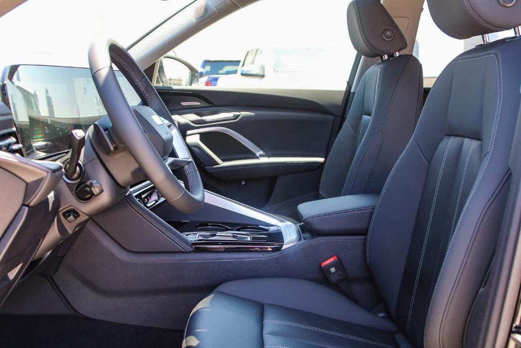new 2025 Audi Q5 car, priced at $59,685