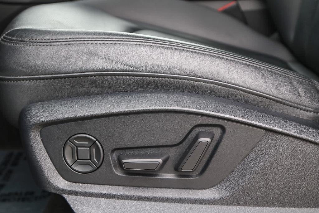 used 2023 Audi Q7 car, priced at $50,995