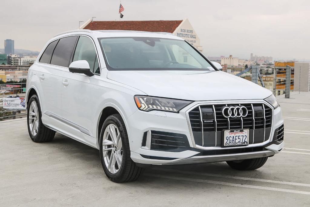 used 2023 Audi Q7 car, priced at $53,492
