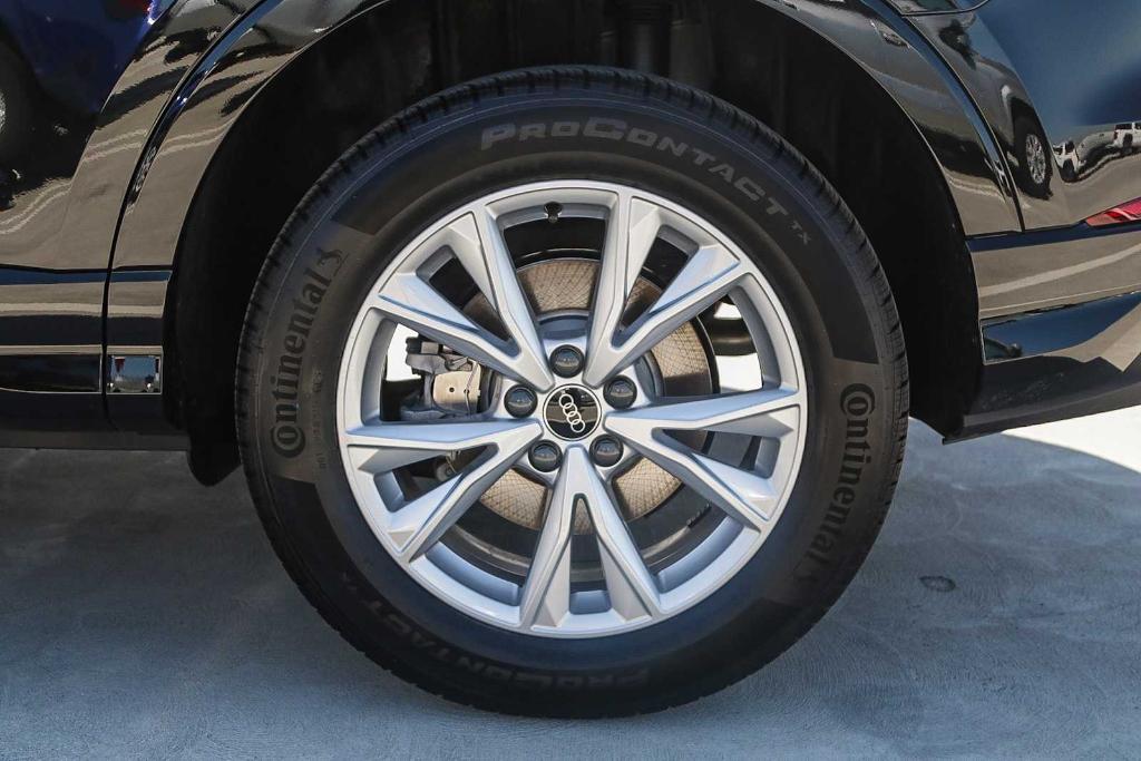 new 2025 Audi Q3 car, priced at $42,610