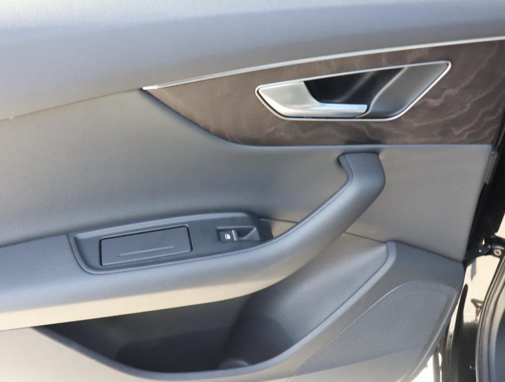 used 2023 Audi Q7 car, priced at $48,996