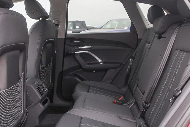 new 2025 Audi Q5 car, priced at $60,290