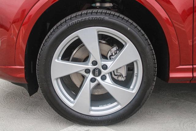 new 2025 Audi Q5 car, priced at $60,290