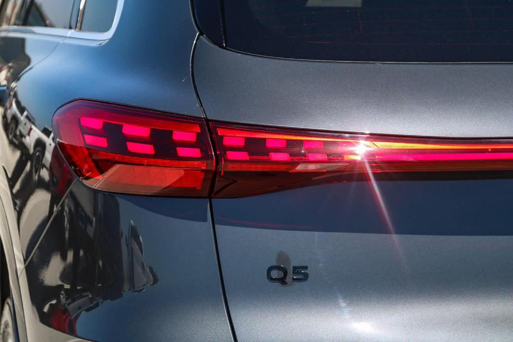 new 2025 Audi Q5 car, priced at $59,685