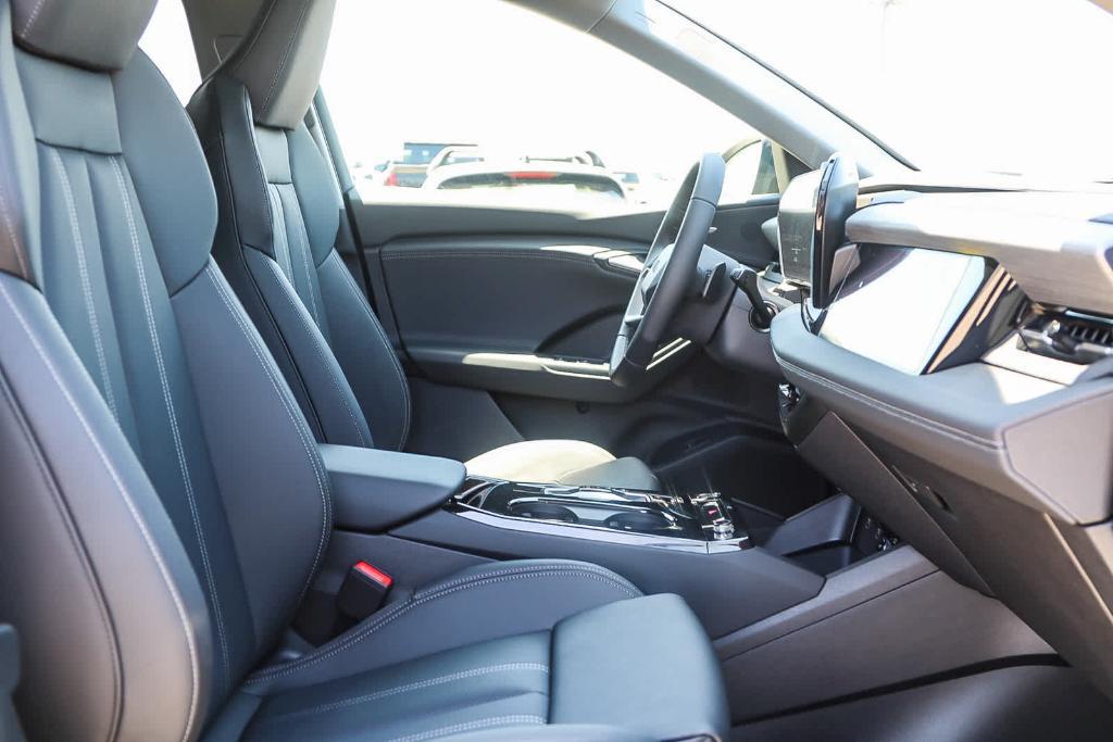 new 2025 Audi Q6 e-tron car, priced at $76,195