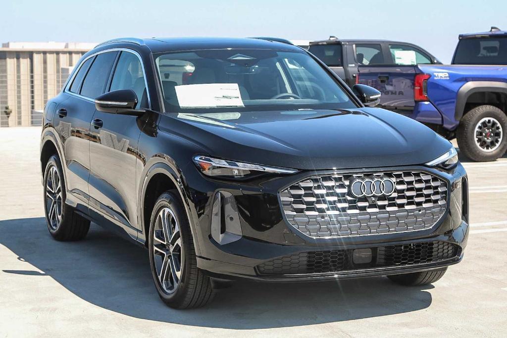 new 2025 Audi Q5 car, priced at $57,950