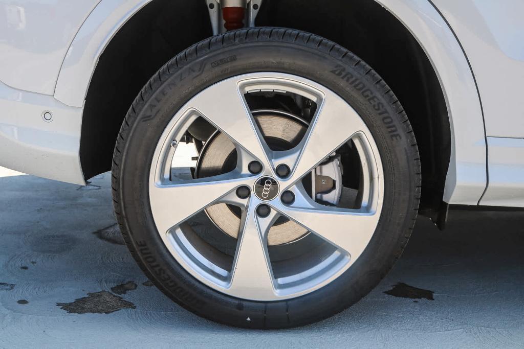 new 2025 Audi Q5 car, priced at $61,150