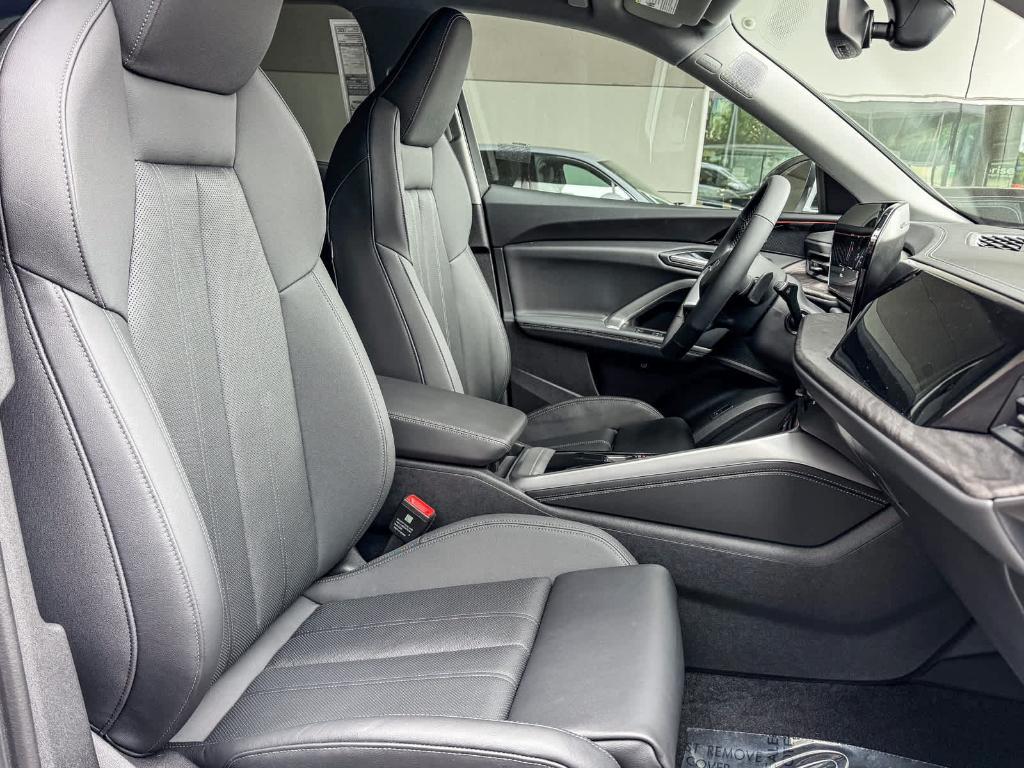 new 2025 Audi Q5 car, priced at $60,960