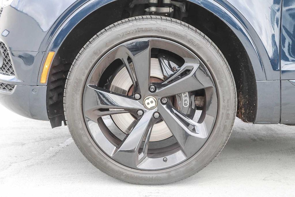 used 2019 Bentley Bentayga car, priced at $88,992
