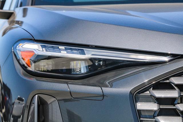 new 2025 Audi Q5 car, priced at $60,960
