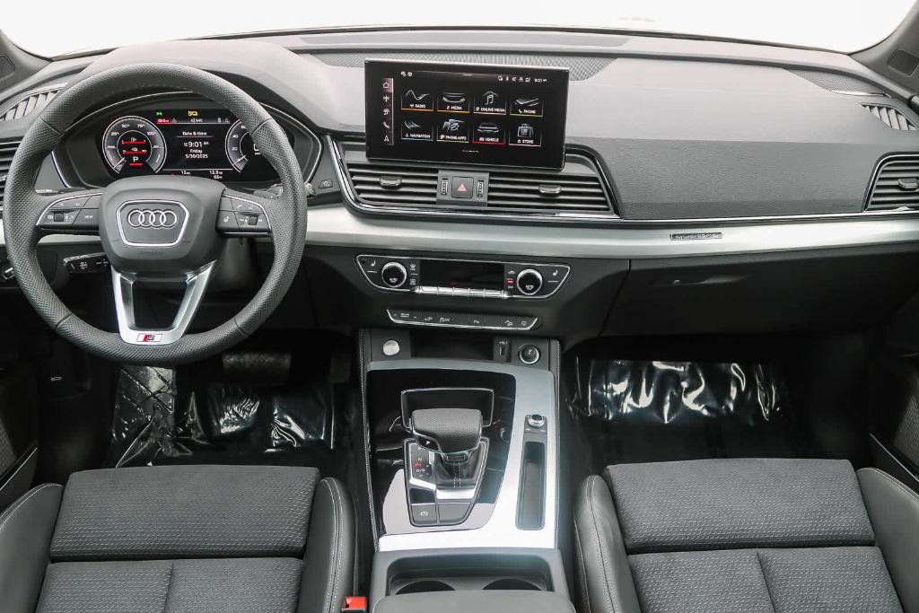 new 2025 Audi Q5 car, priced at $68,890