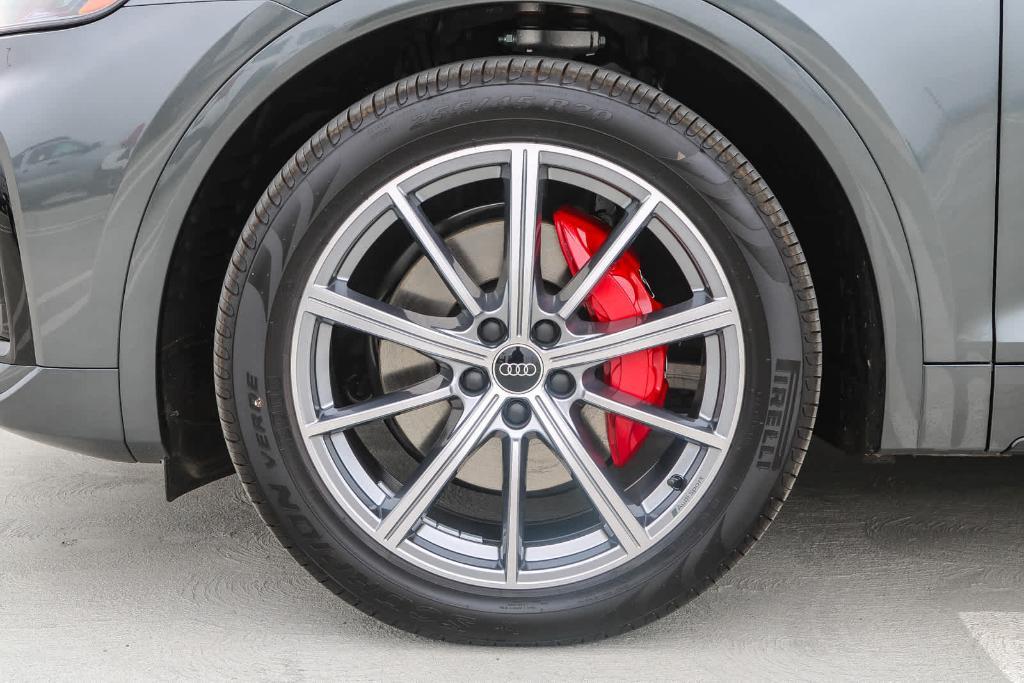 new 2025 Audi Q5 car, priced at $68,890