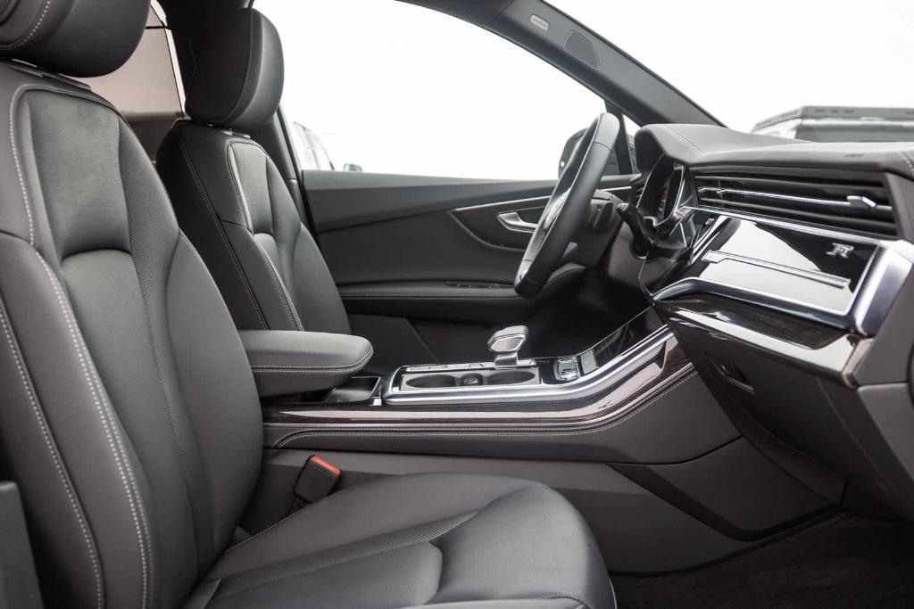 used 2025 Audi Q7 car, priced at $68,992