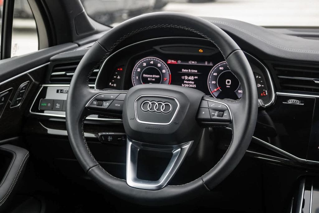 used 2025 Audi Q7 car, priced at $68,992