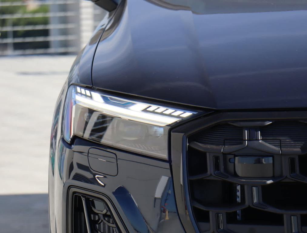 new 2025 Audi SQ7 car, priced at $102,240
