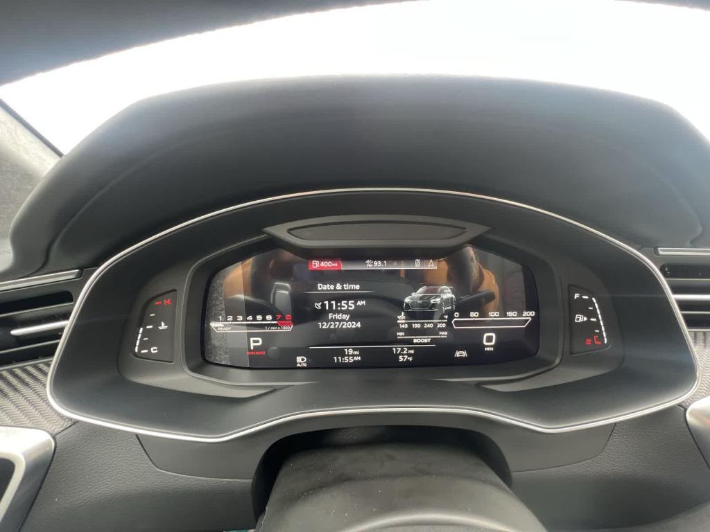 new 2025 Audi RS 6 Avant car, priced at $147,895