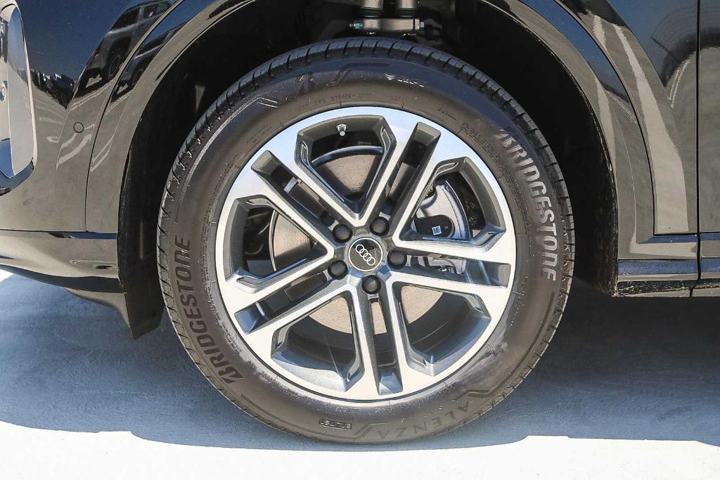 new 2025 Audi Q5 car, priced at $57,625