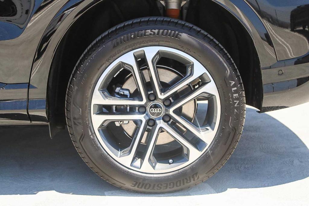 new 2025 Audi Q5 car, priced at $57,625