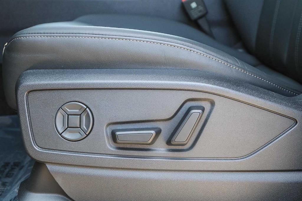 new 2025 Audi Q5 car, priced at $57,625