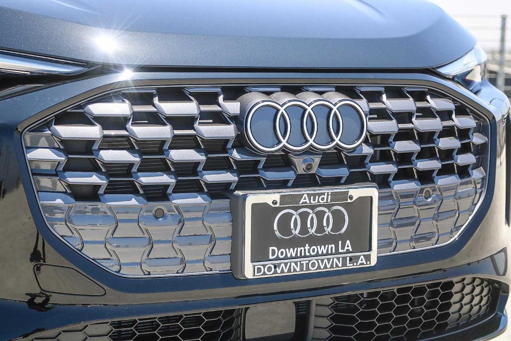 new 2025 Audi Q5 car, priced at $57,625