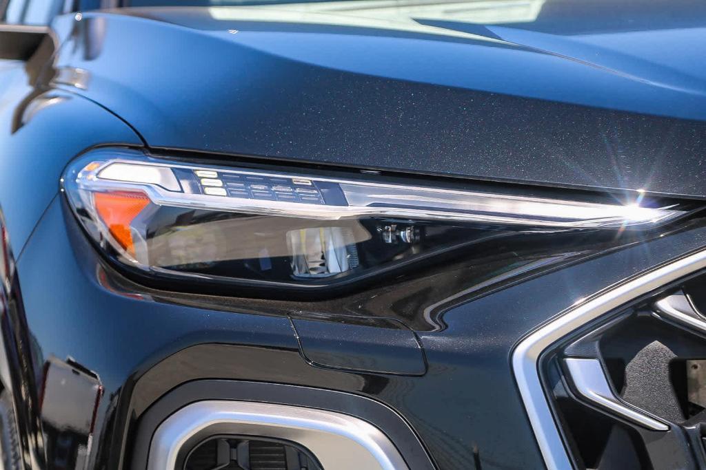 new 2025 Audi SQ5 car, priced at $72,000