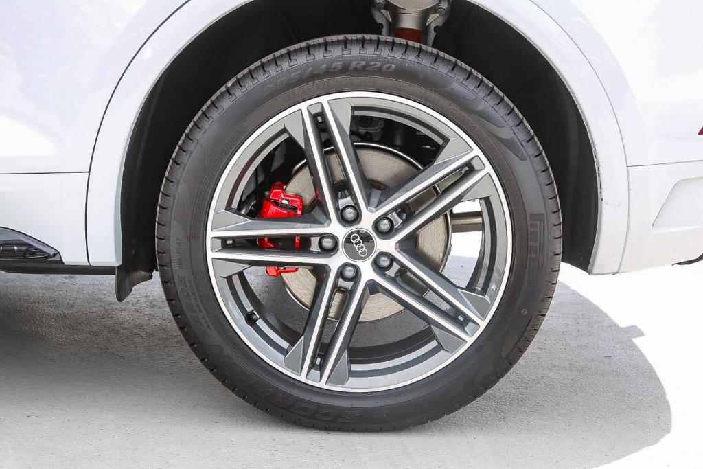 new 2025 Audi Q5 car, priced at $67,160