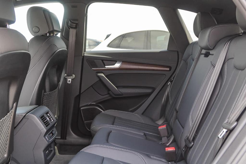 new 2025 Audi Q5 car, priced at $67,160