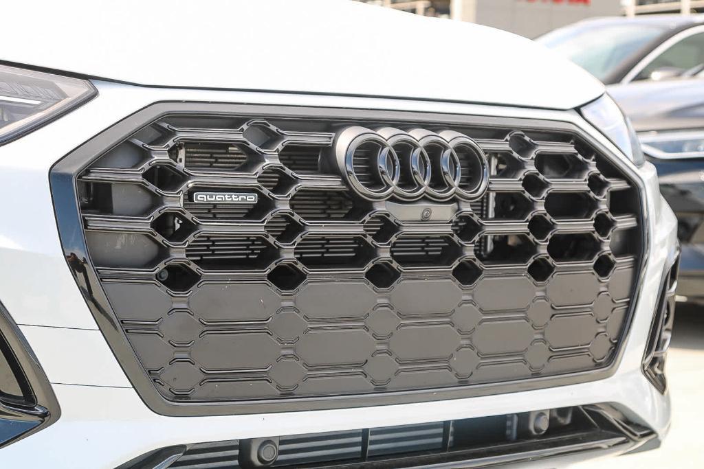 new 2025 Audi Q5 car, priced at $67,160