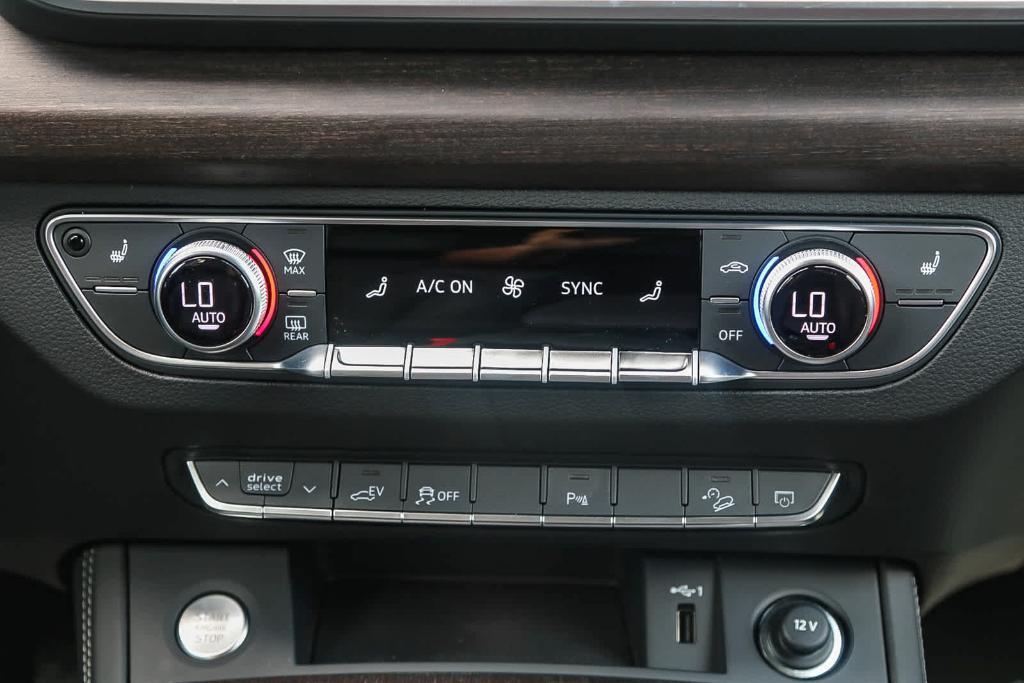 new 2025 Audi Q5 car, priced at $67,160