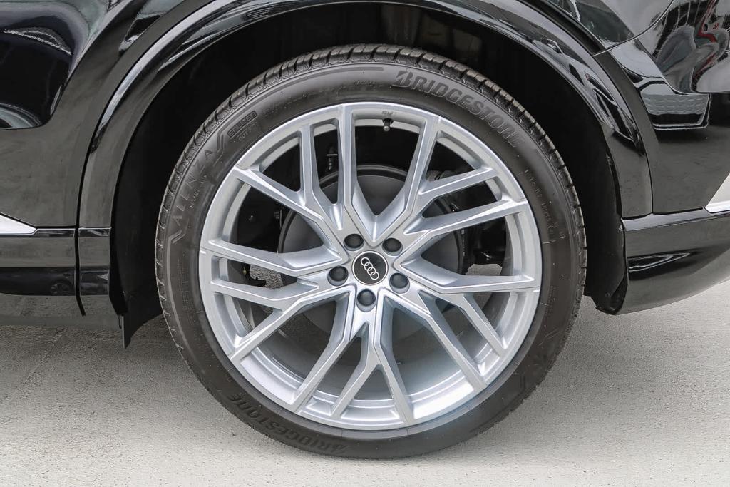 new 2025 Audi Q4 e-tron car, priced at $61,575