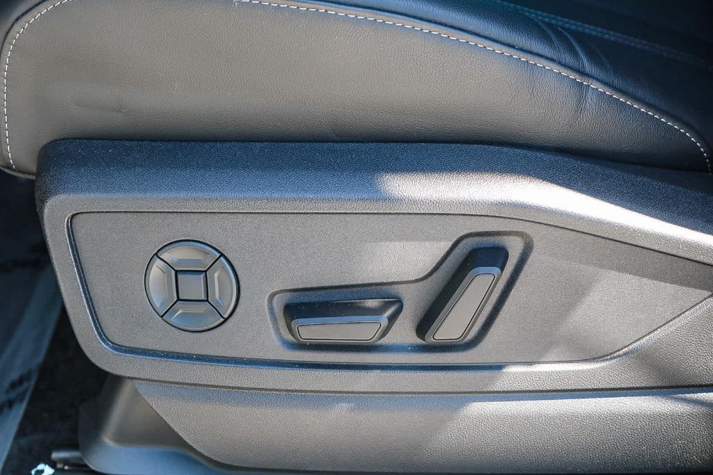 new 2025 Audi Q5 car, priced at $60,350
