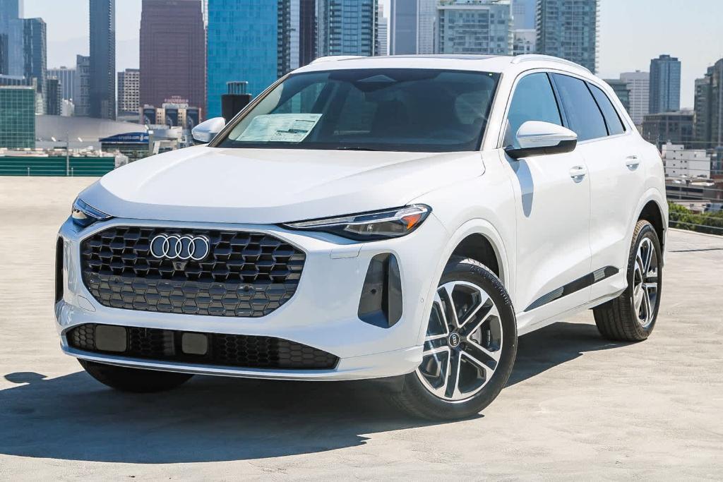 new 2025 Audi Q5 car, priced at $60,350