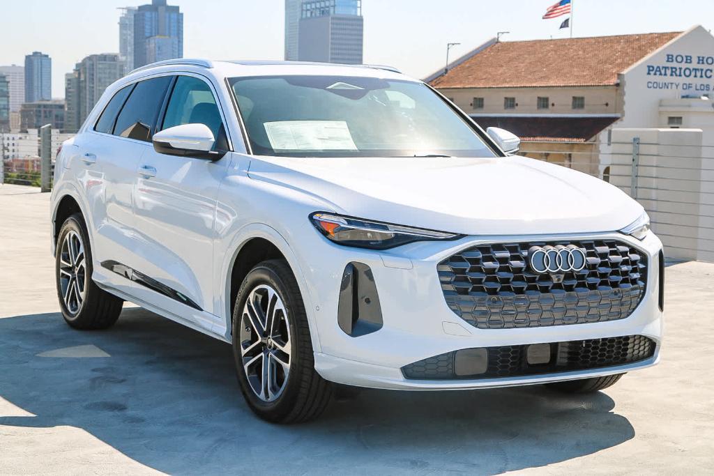 new 2025 Audi Q5 car, priced at $60,350