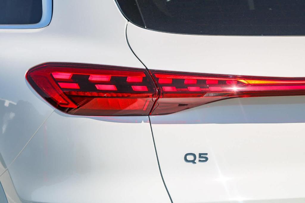 new 2025 Audi Q5 car, priced at $60,350