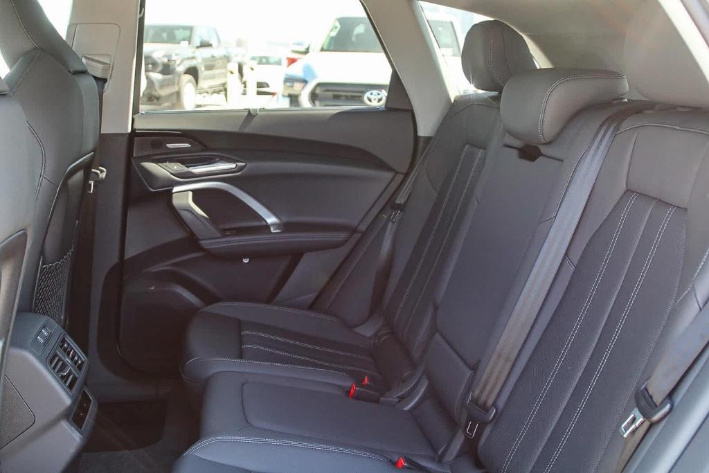 new 2025 Audi Q5 car, priced at $60,350