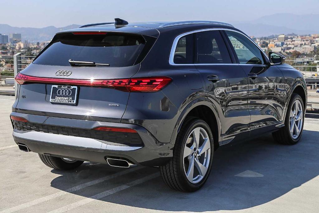 new 2025 Audi Q5 car, priced at $60,290