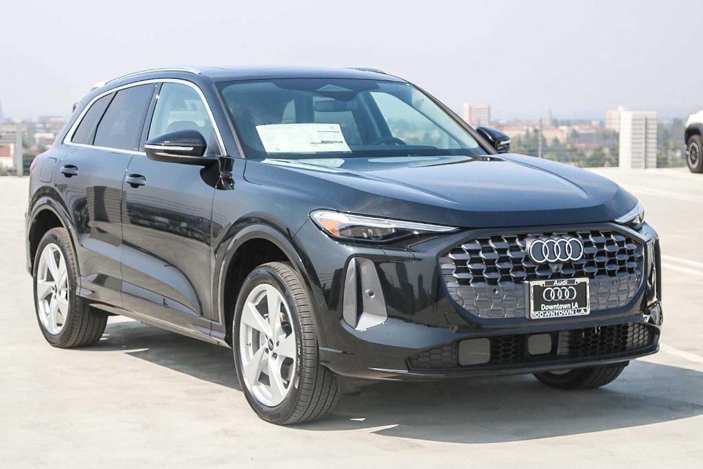 new 2025 Audi Q5 car, priced at $60,290