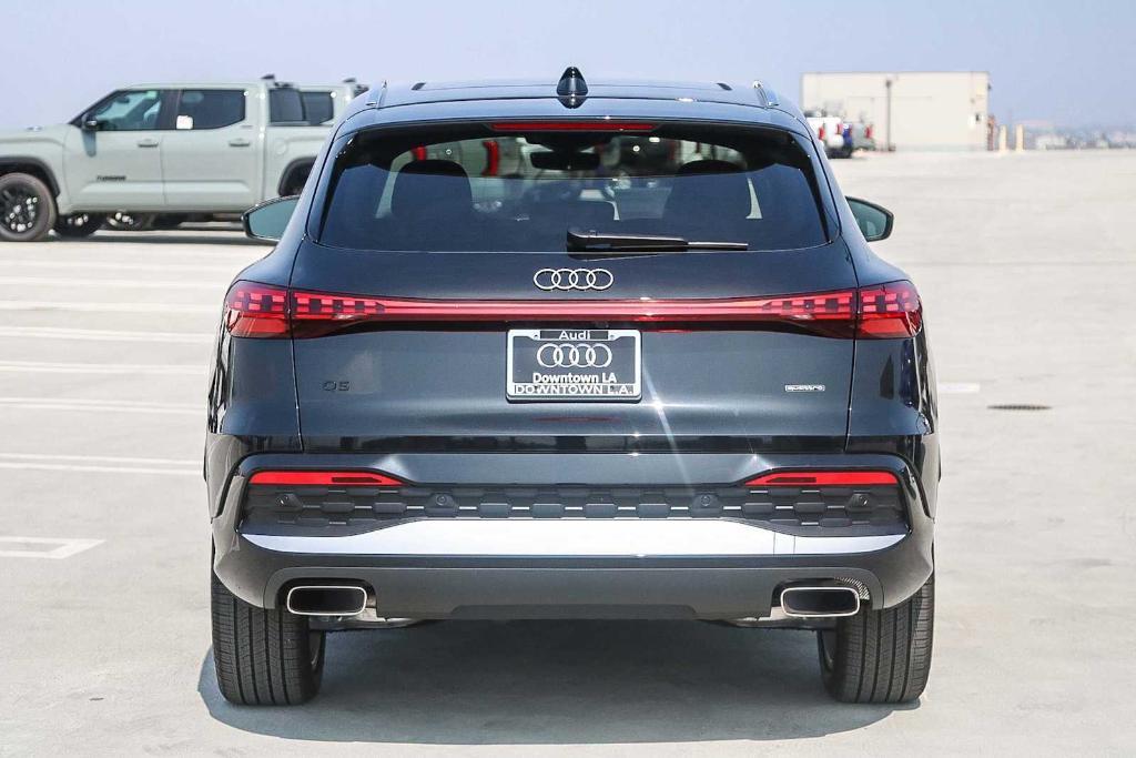 new 2025 Audi Q5 car, priced at $60,290