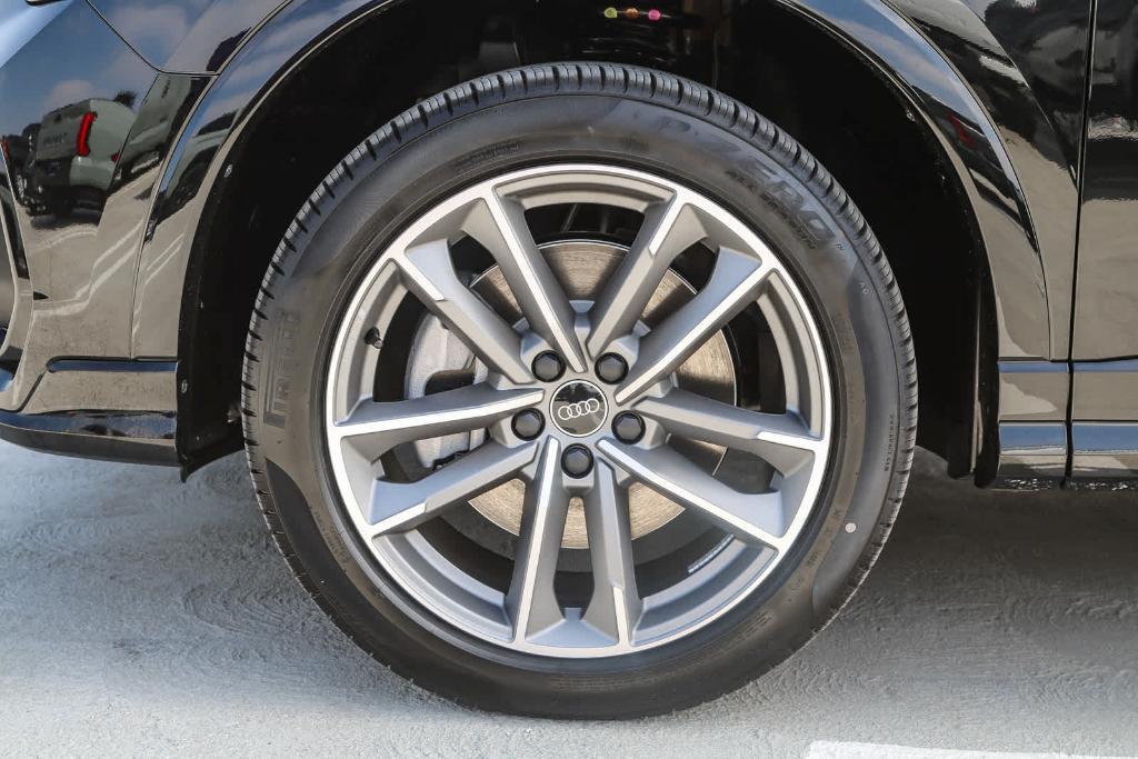 new 2025 Audi Q3 car, priced at $44,120