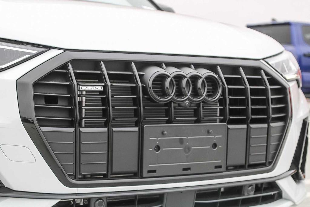 new 2025 Audi Q3 car, priced at $46,210
