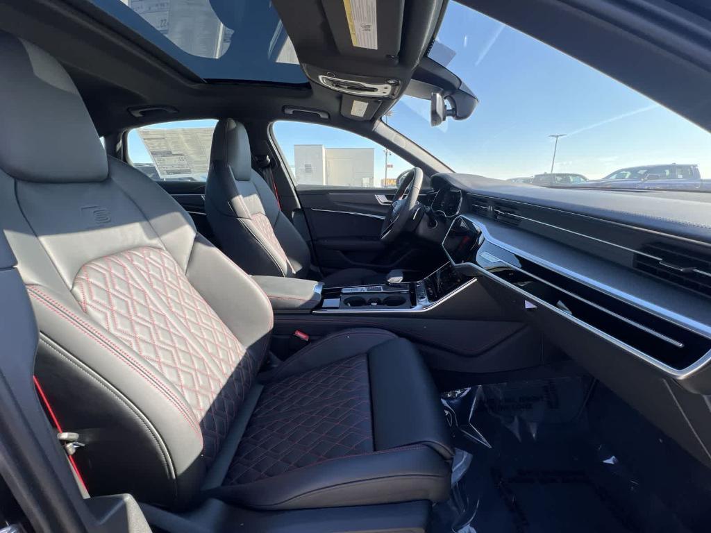 new 2025 Audi S6 car, priced at $87,835