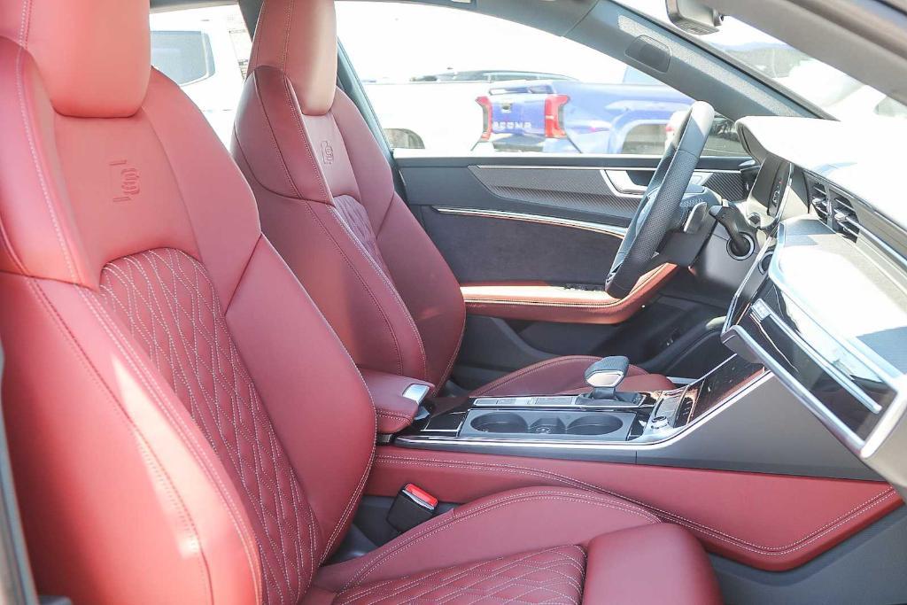 new 2025 Audi S7 car, priced at $95,135
