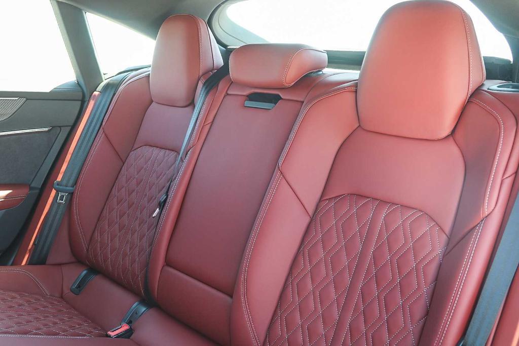 new 2025 Audi S7 car, priced at $95,135