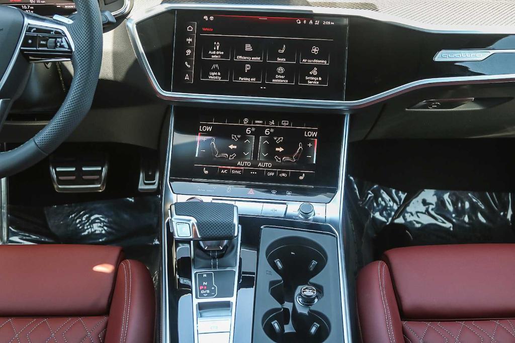 new 2025 Audi S7 car, priced at $95,135
